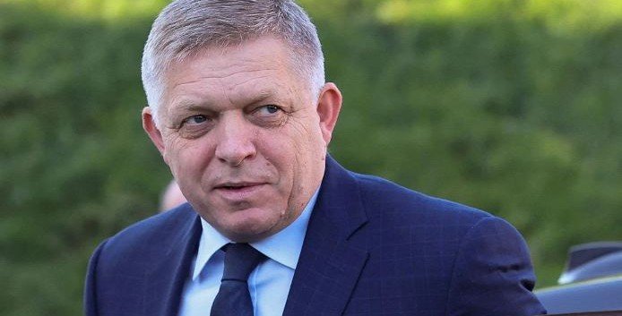 Фицо: Некоторые западные политики хотят спровоцировать конфликт между НАТО и Россией