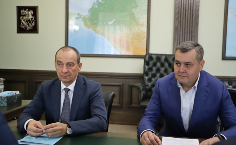 КРАСНОДАР. Юрий Бурлачко провел встречу с главой Приморско-Ахтарского муниципального округа