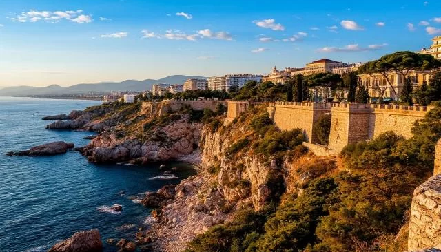 КРЫМ. Куда пойти пешком в Крыму: Тихая бухта, Кизил-Коба и Караларский парк — список от эксперта
