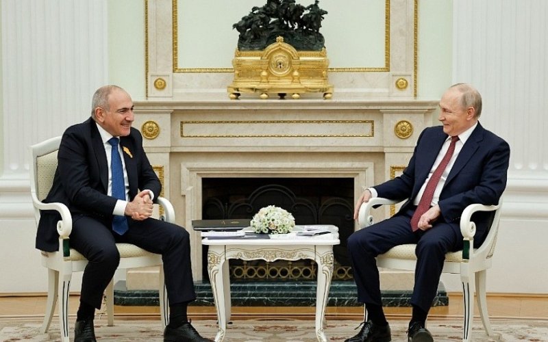 Путин и Пашинян обсудят в Москве «вопрос европейской и евразийской ориентации Армении» — Песков