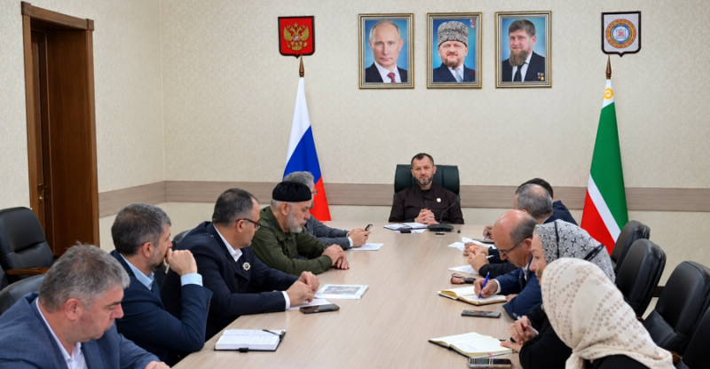 ЧЕЧНЯ. В Чечне обсудили стратегию развития образования: от подготовки к экзаменам до премий за знание родного языка