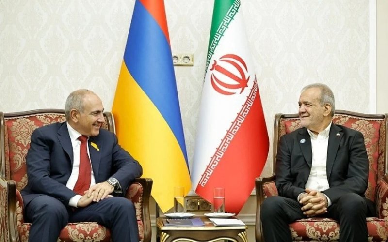 Пашинян и Пезешкиан уверены в скором выходе армяно-иранских отношении на новый уровень